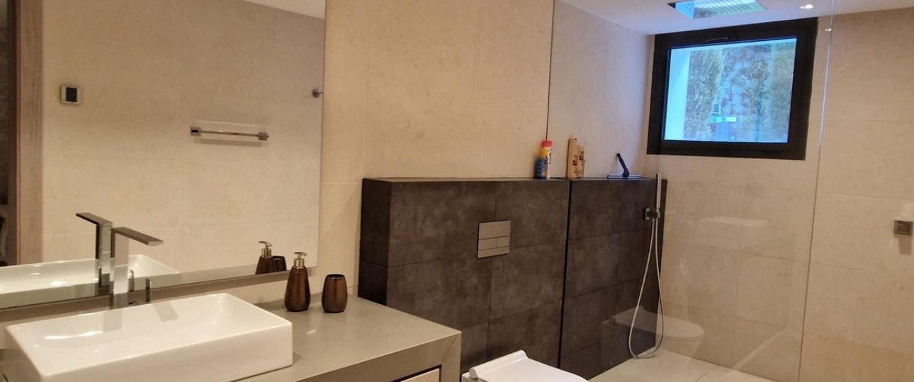 Resale - Villa - Marbella - Nueva Andalucía