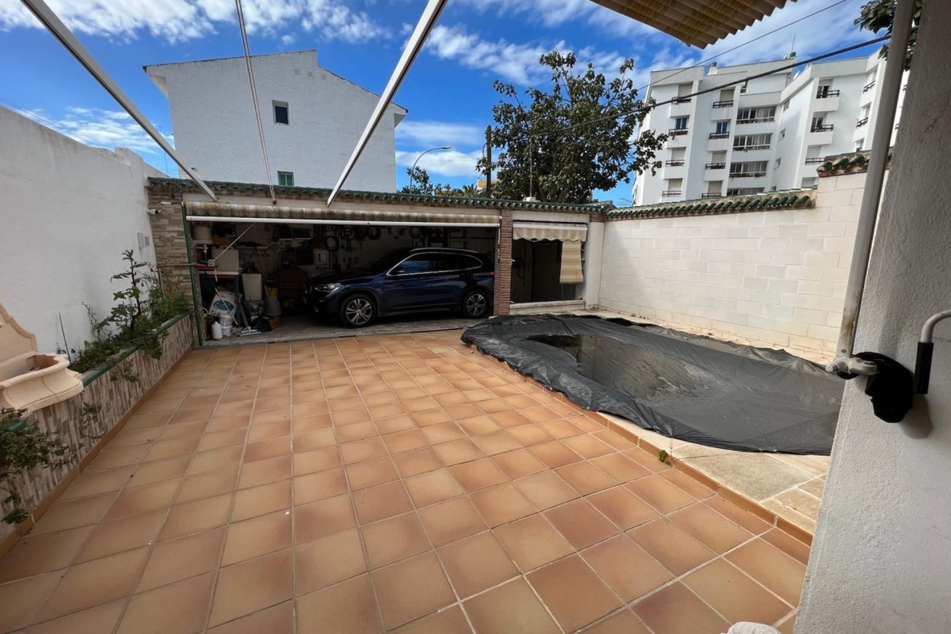 Resale - Villa - Marbella - Nueva Andalucía