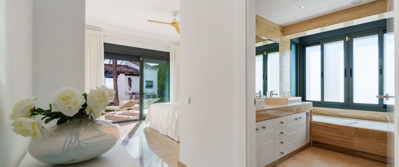Resale - Villa - Marbella - Nueva Andalucía