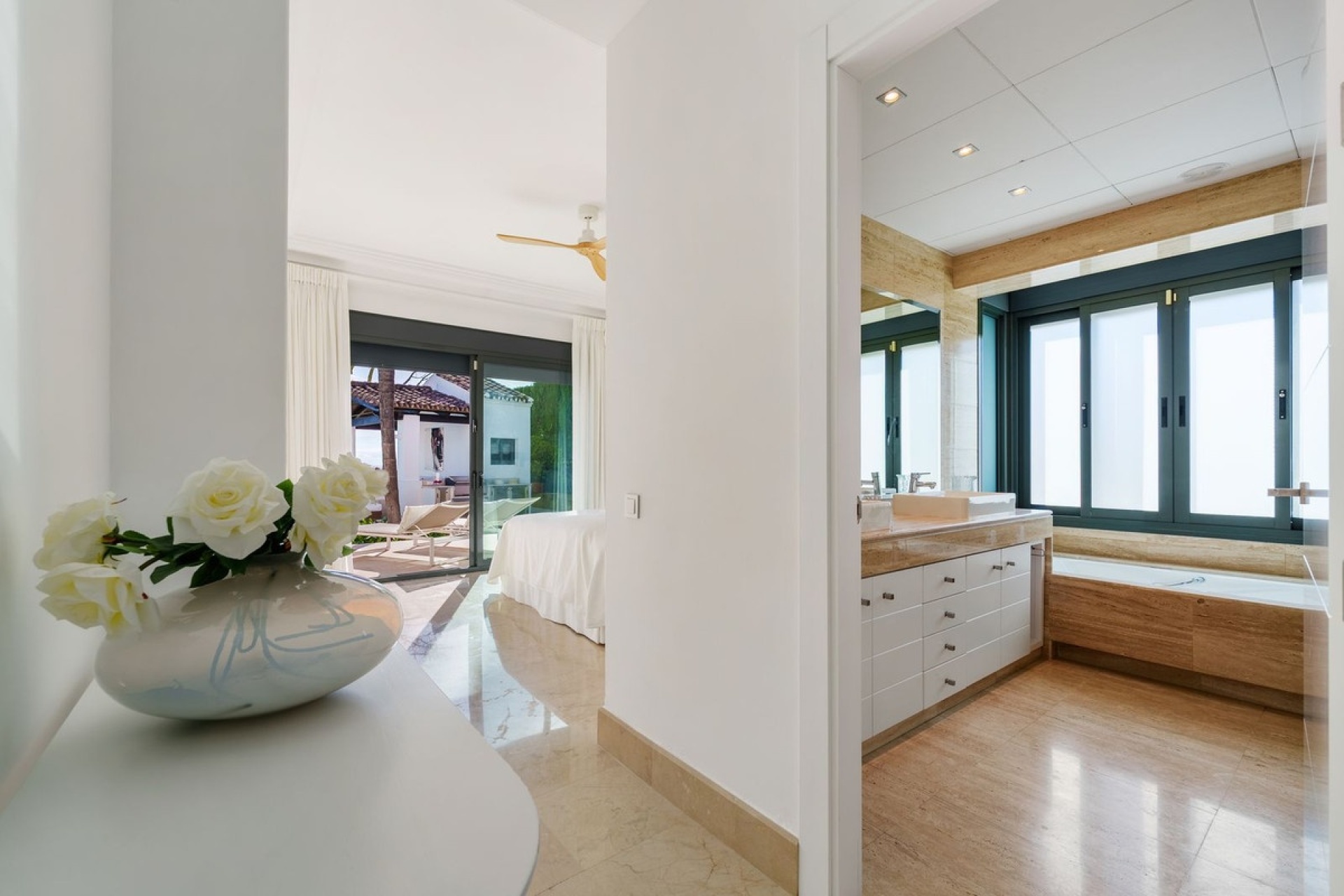 Resale - Villa - Marbella - Nueva Andalucía
