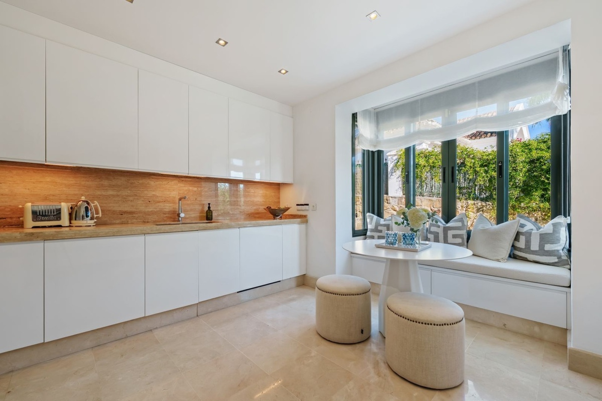 Resale - Villa - Marbella - Nueva Andalucía