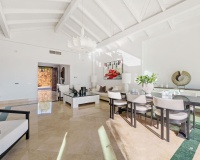 Resale - Villa - Marbella - Nueva Andalucía
