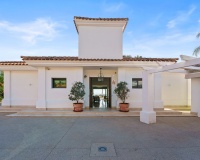 Resale - Villa - Marbella - Nueva Andalucía