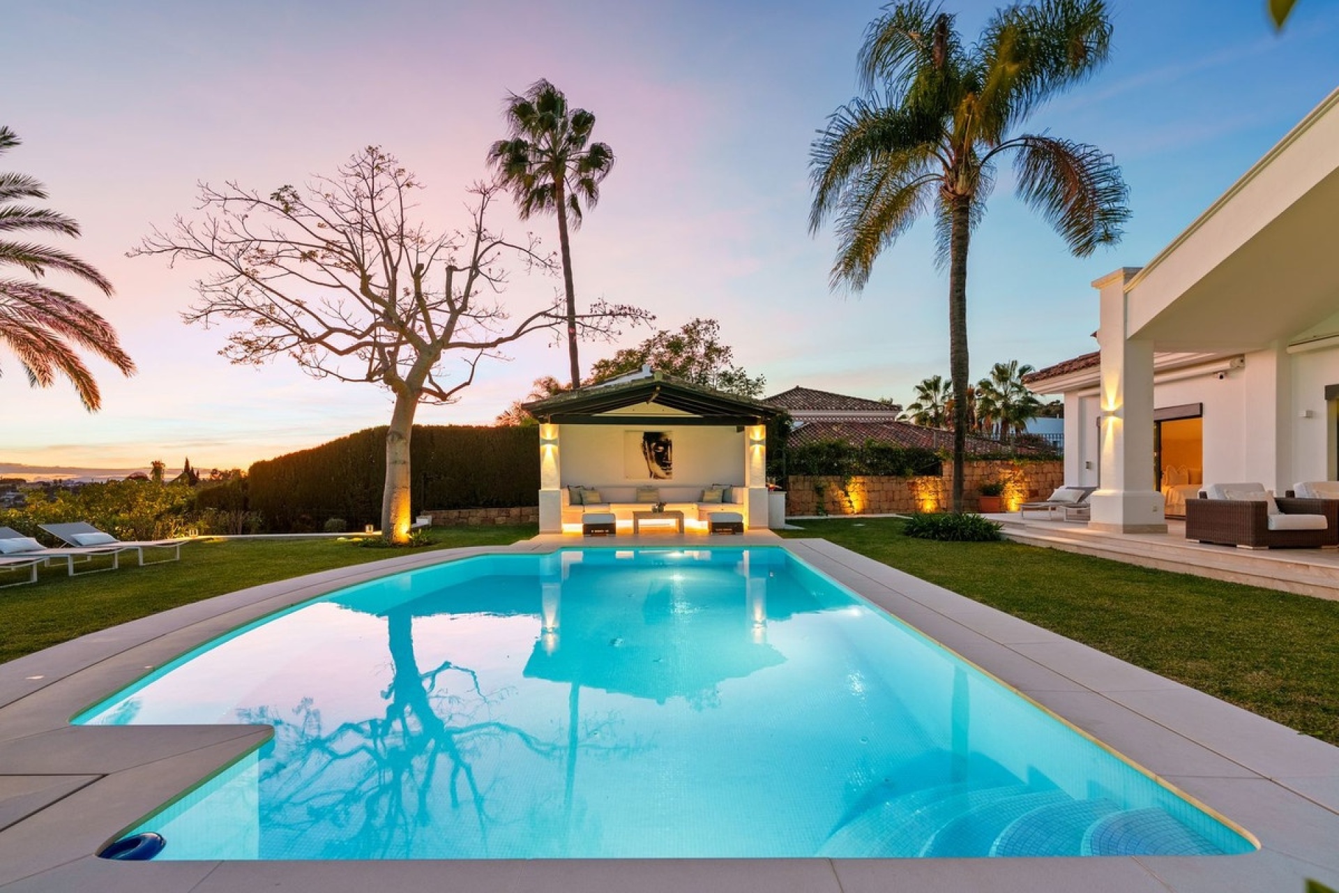 Resale - Villa - Marbella - Nueva Andalucía