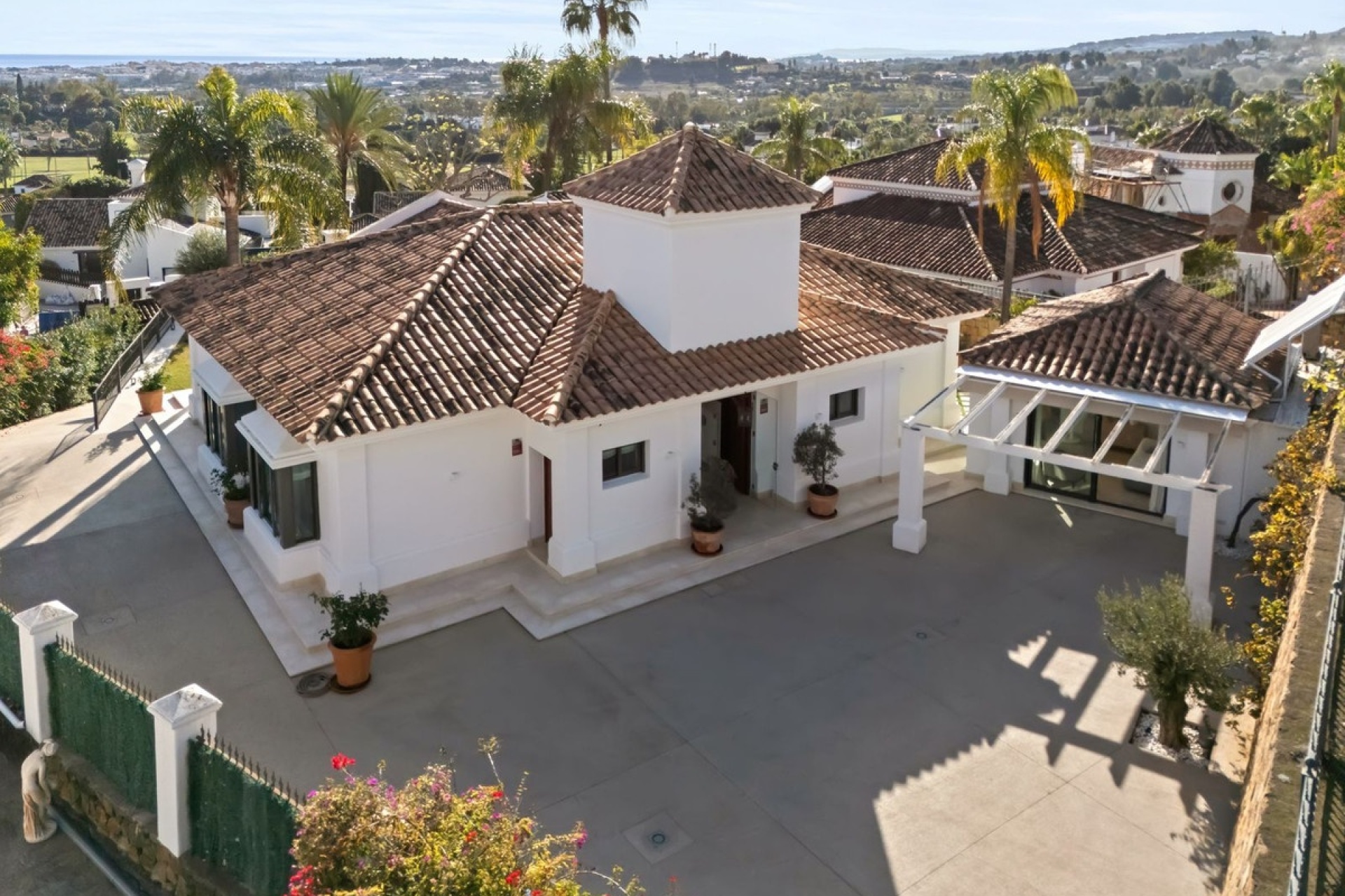 Resale - Villa - Marbella - Nueva Andalucía