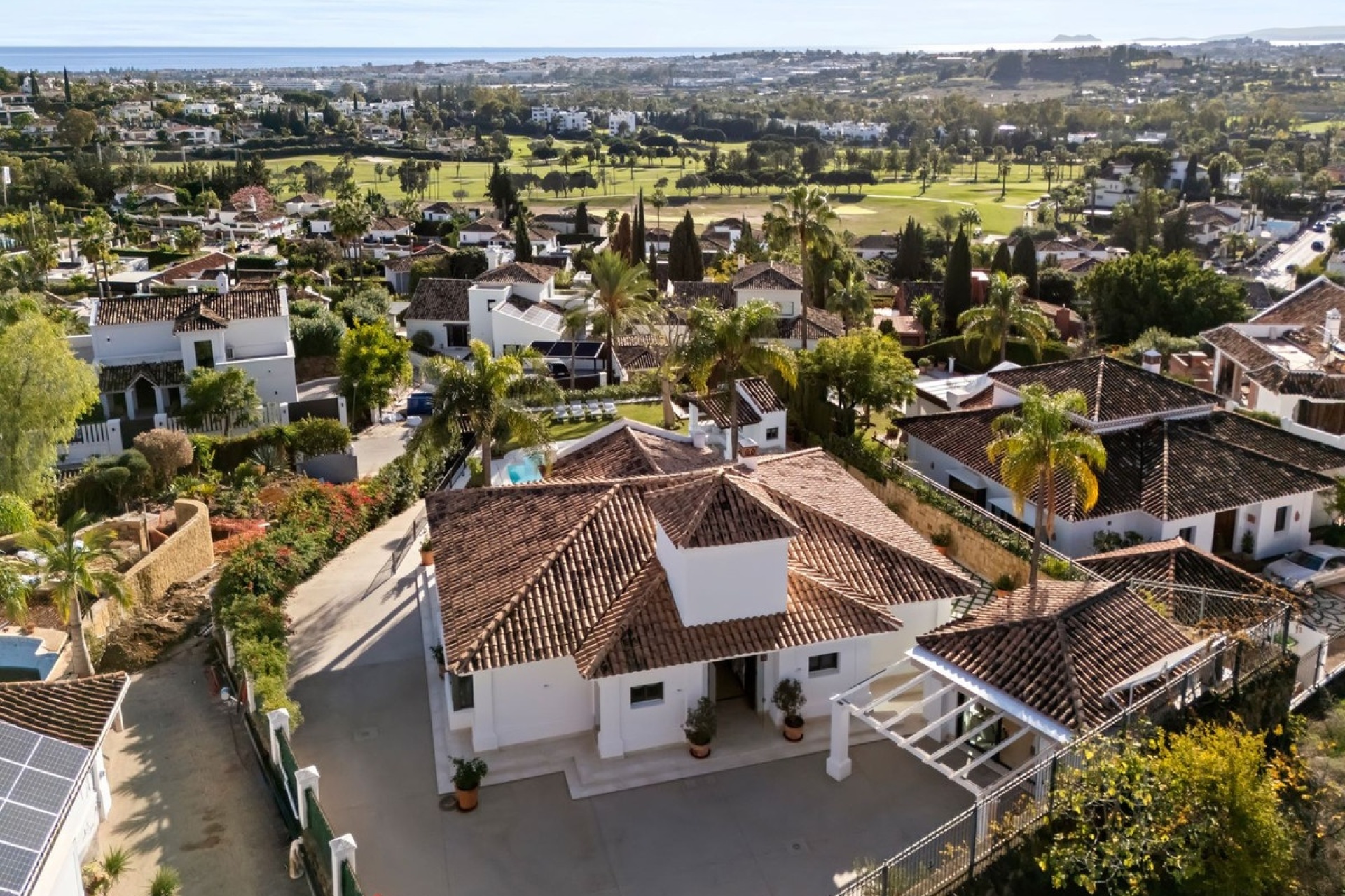 Resale - Villa - Marbella - Nueva Andalucía