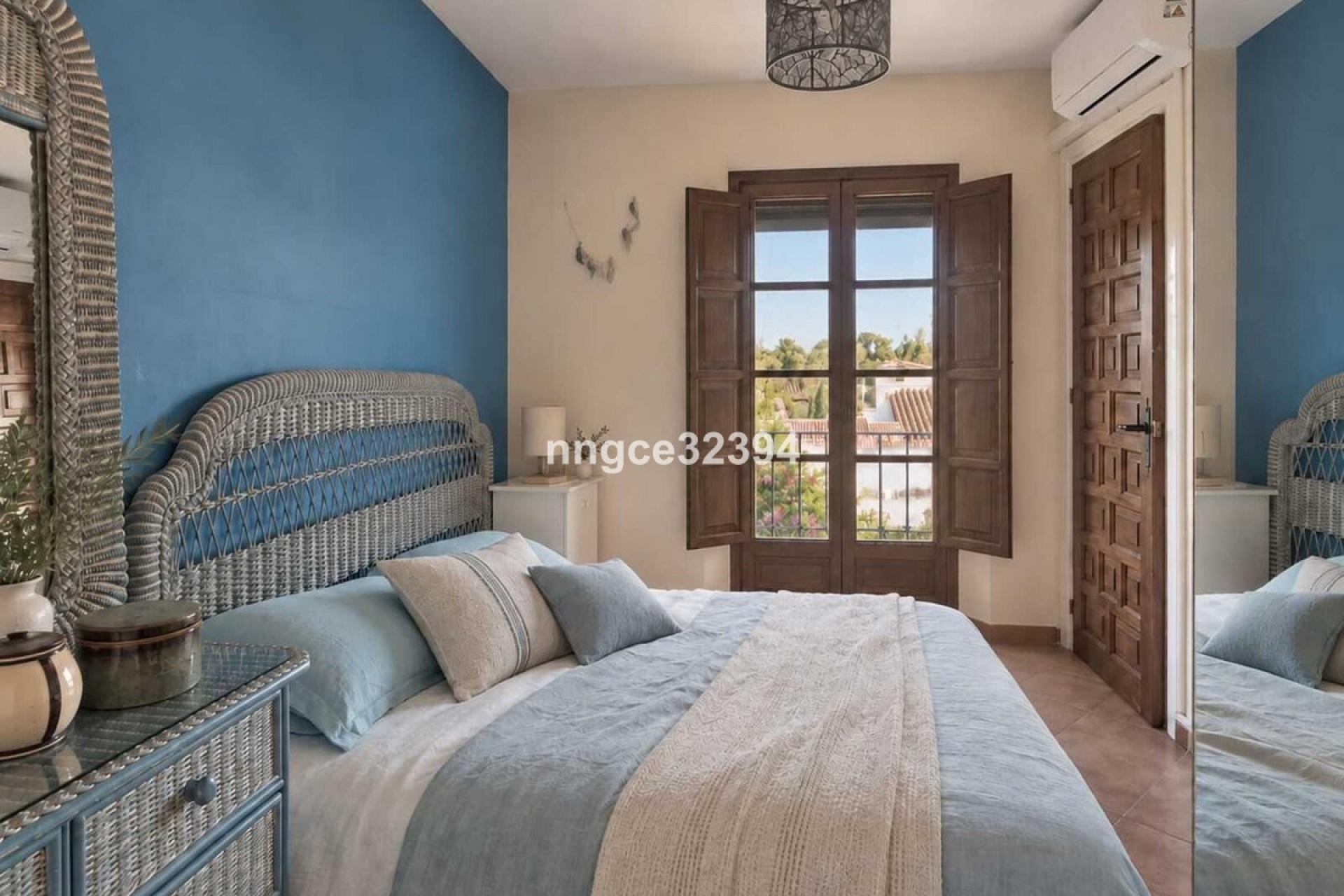 Resale - Villa - Marbella - Nueva Andalucía