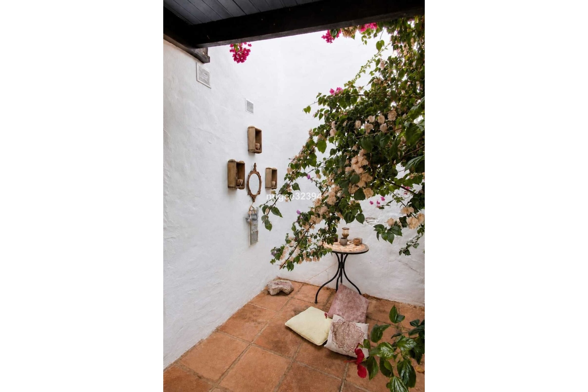 Resale - Villa - Marbella - Nueva Andalucía