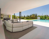 Resale - Villa - Marbella - Nueva Andalucía