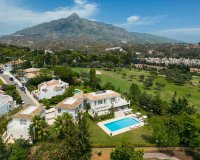 Resale - Villa - Marbella - Nueva Andalucía