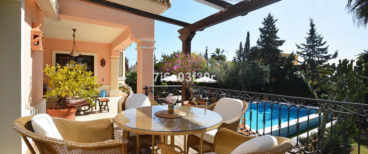 Resale - Villa - Marbella - Nueva Andalucía