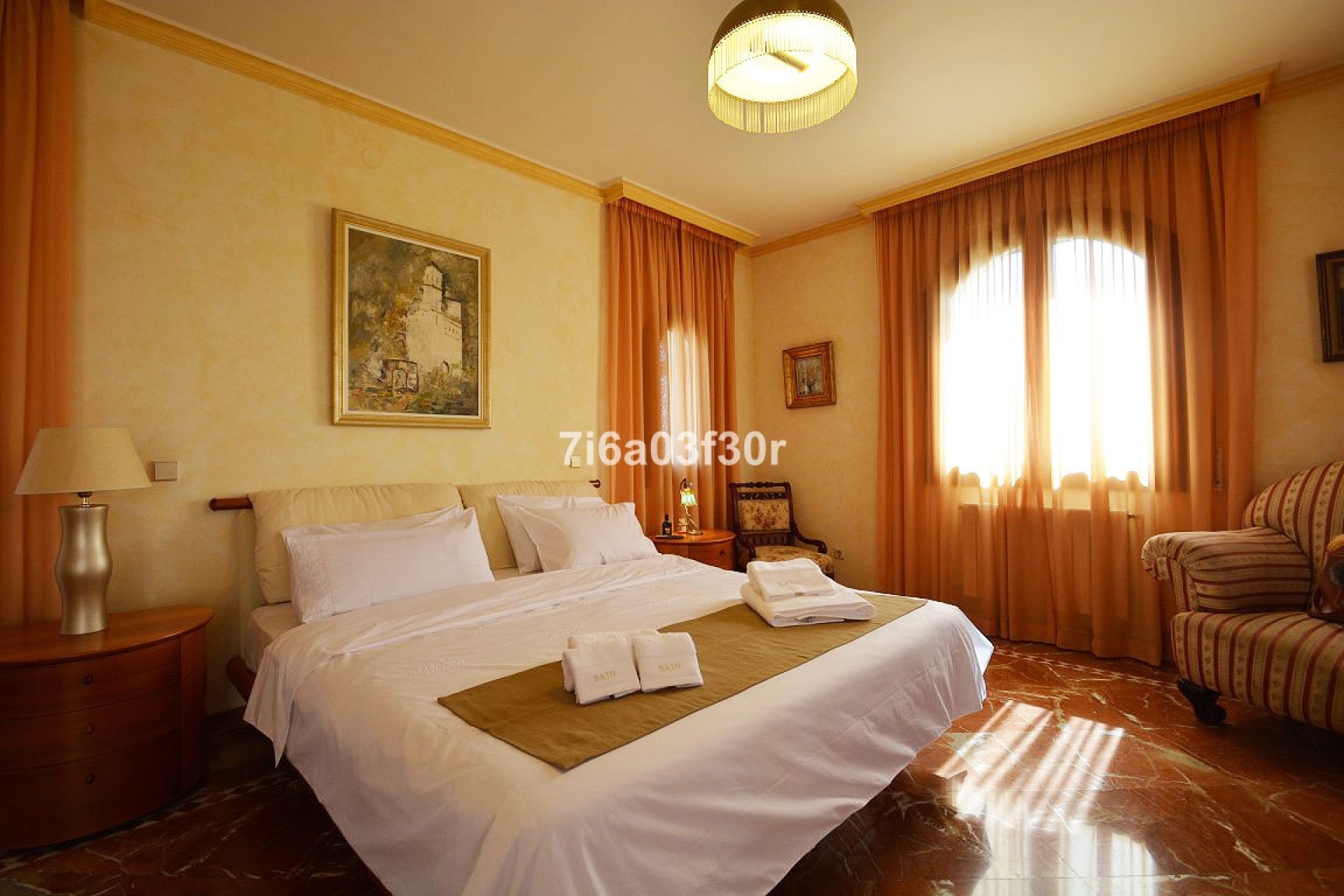 Resale - Villa - Marbella - Nueva Andalucía