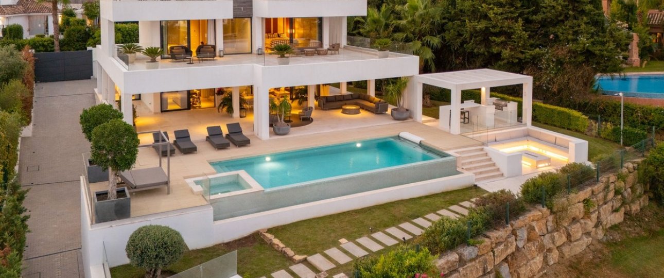 Resale - Villa - Marbella - Nueva Andalucía