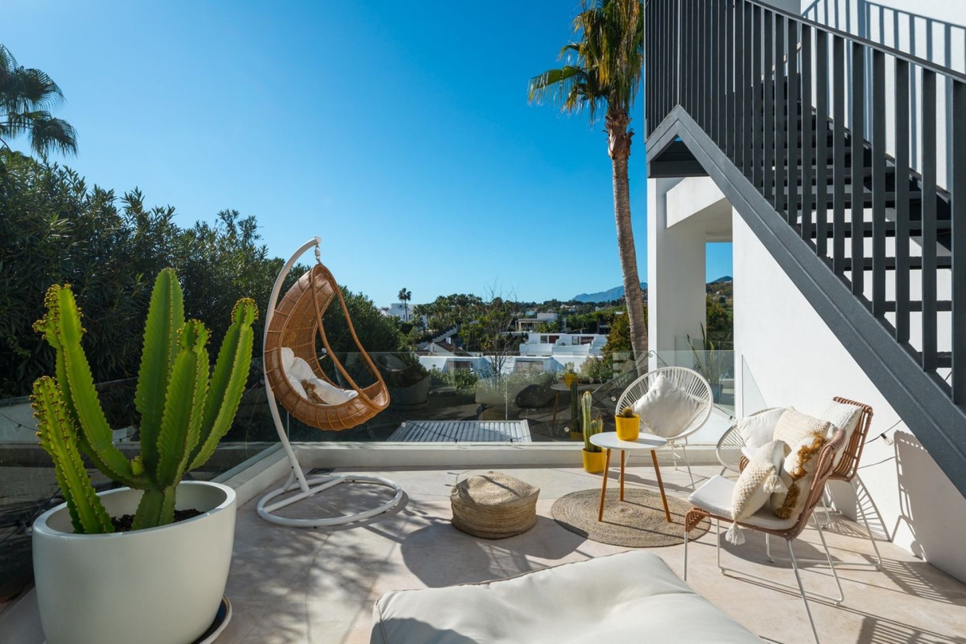 Resale - Villa - Marbella - Nueva Andalucía