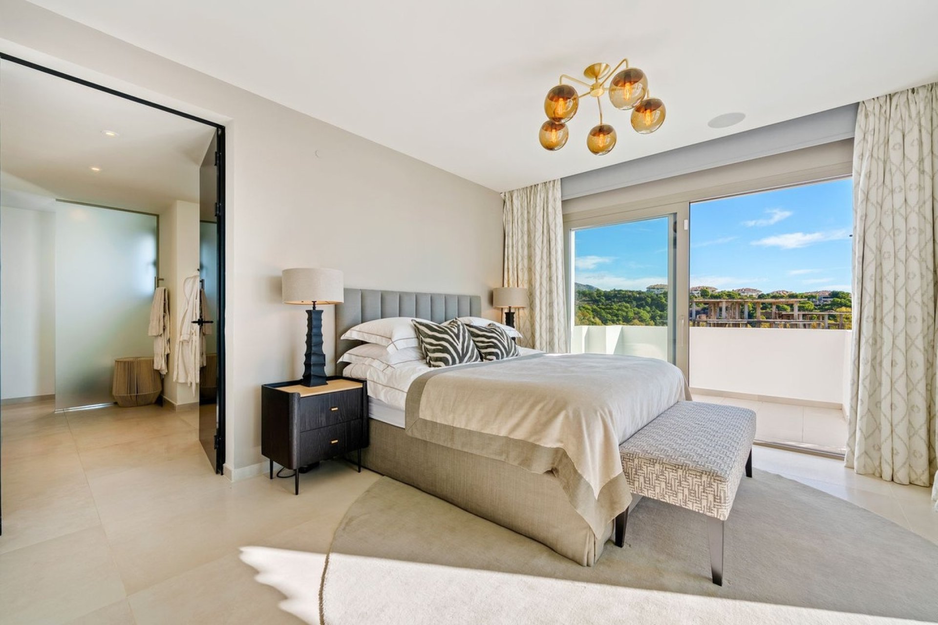 Resale - Villa - Marbella - Nueva Andalucía