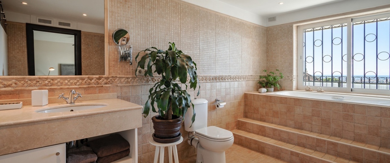 Resale - Villa - Marbella - Nueva Andalucía
