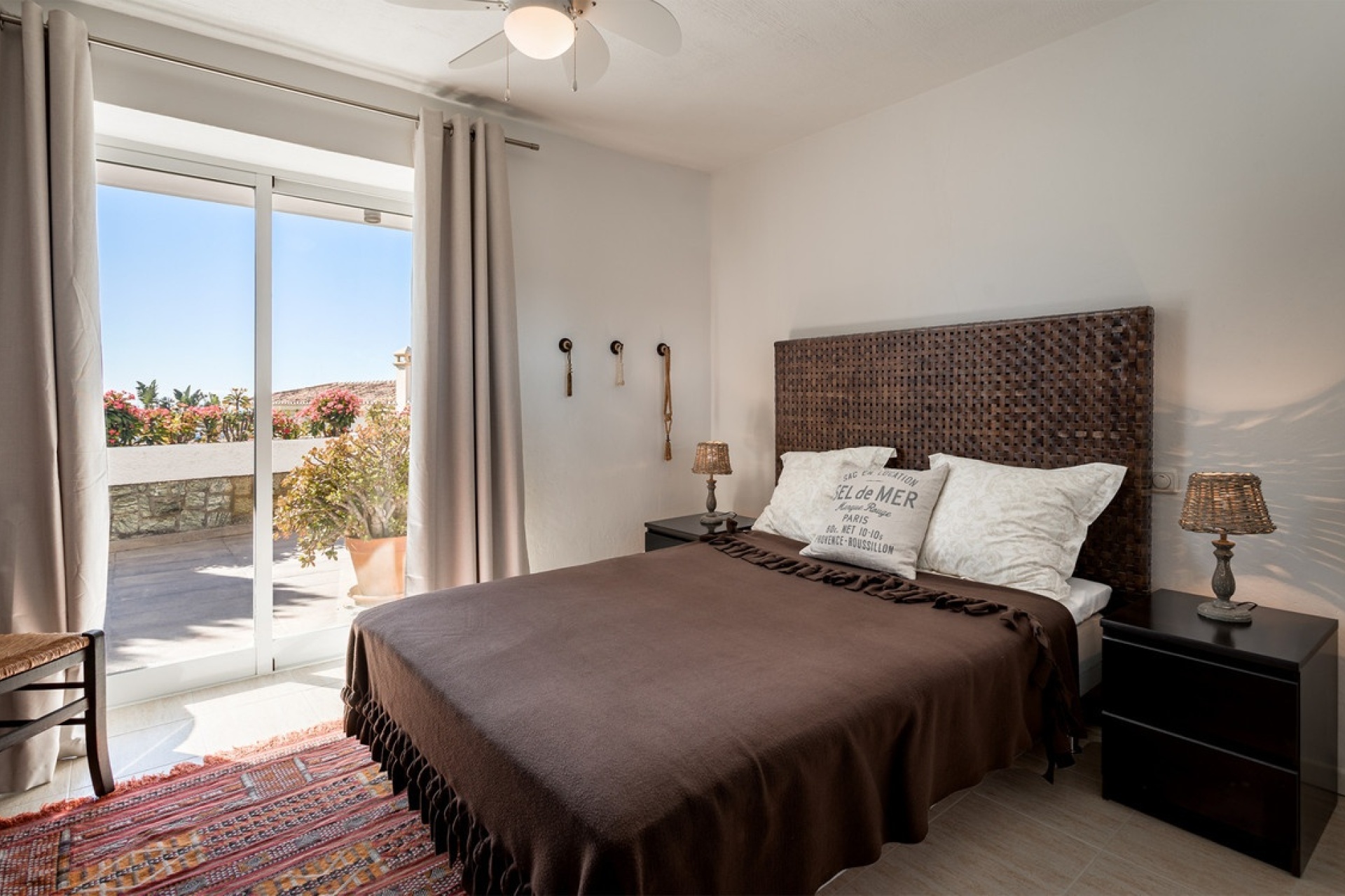 Resale - Villa - Marbella - Nueva Andalucía