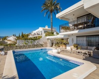 Resale - Villa - Marbella - Nueva Andalucía