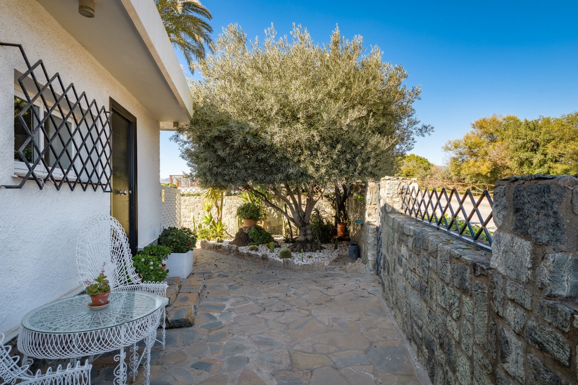 Resale - Villa - Marbella - Nueva Andalucía