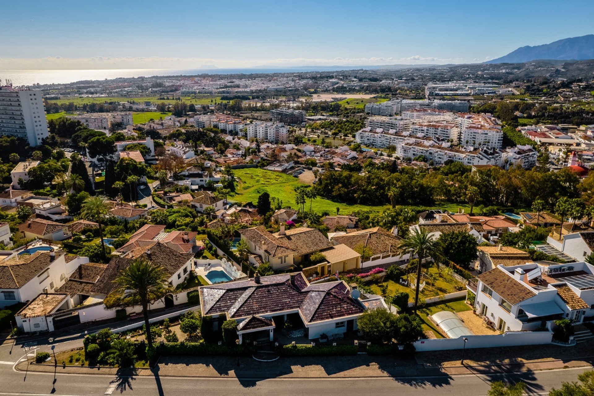 Resale - Villa - Marbella - Nueva Andalucía
