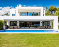 Resale - Villa - Marbella - Nueva Andalucía