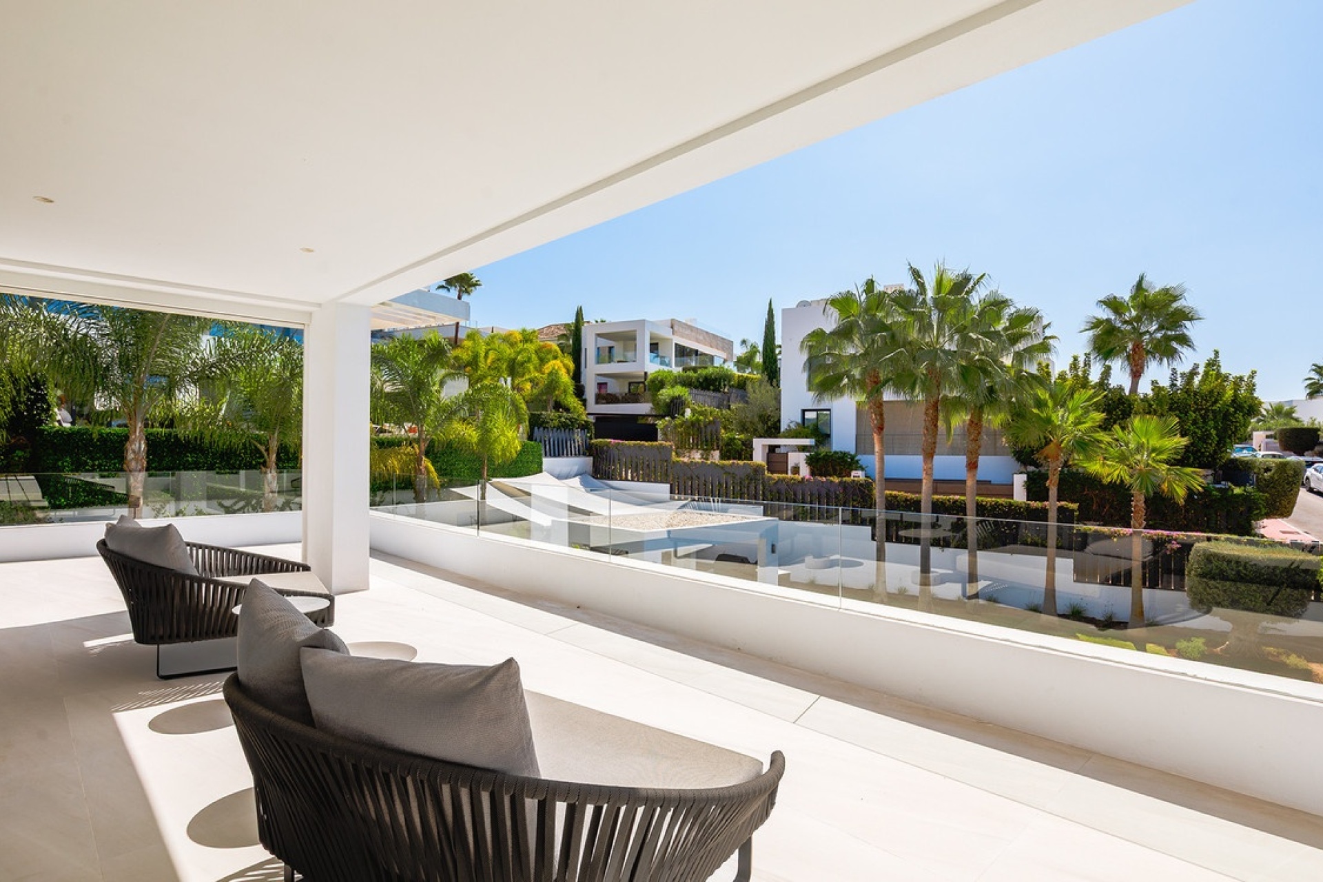 Resale - Villa - Marbella - Nueva Andalucía
