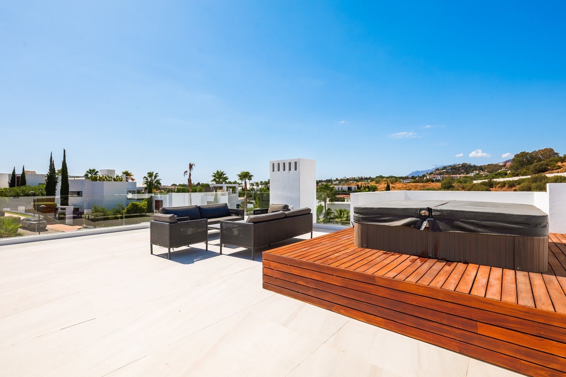 Resale - Villa - Marbella - Nueva Andalucía
