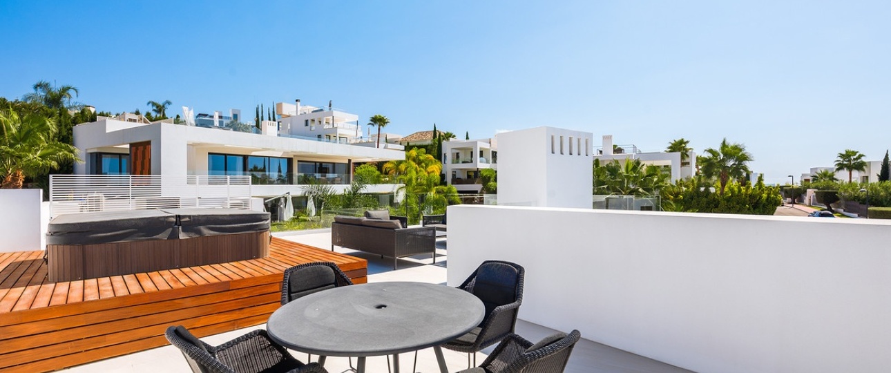 Resale - Villa - Marbella - Nueva Andalucía