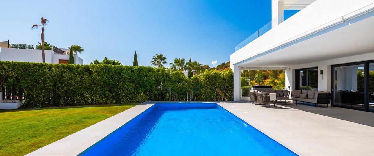 Resale - Villa - Marbella - Nueva Andalucía