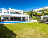 Resale - Villa - Marbella - Nueva Andalucía