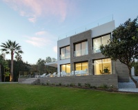 Resale - Villa - Marbella - Nueva Andalucía