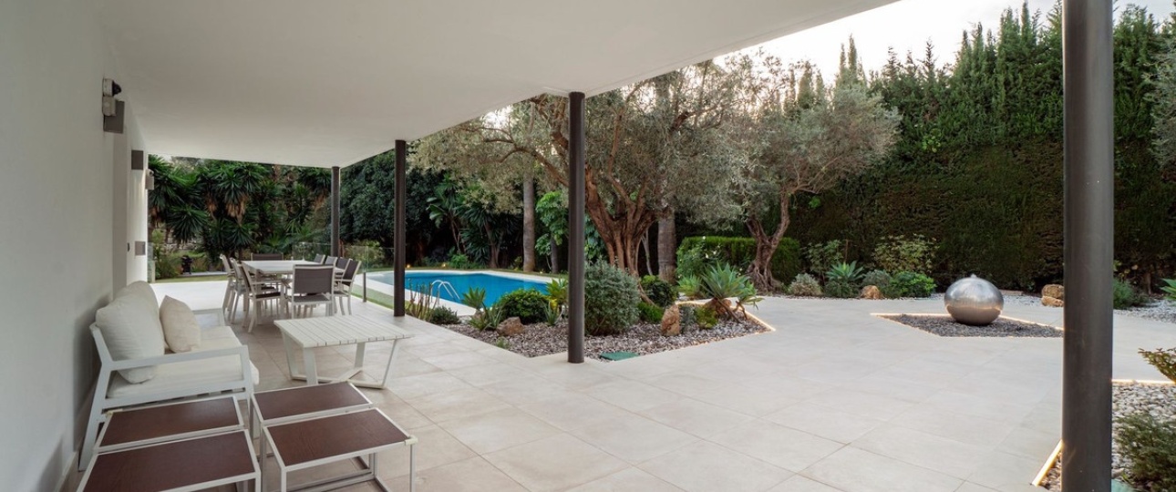 Resale - Villa - Marbella - Nueva Andalucía