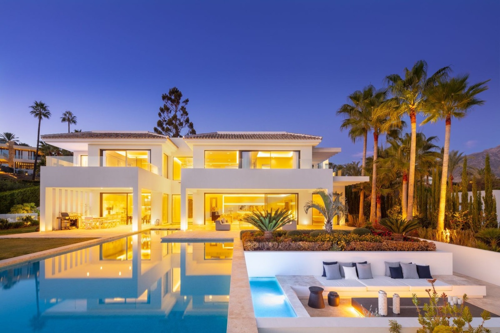 Resale - Villa - Marbella - Nueva Andalucía