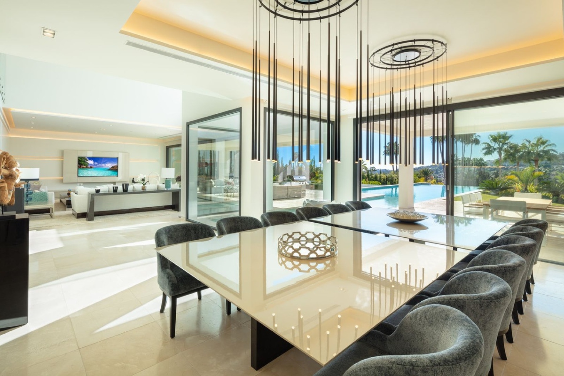 Resale - Villa - Marbella - Nueva Andalucía