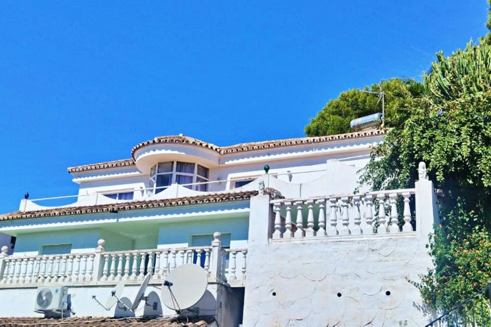 Resale - Villa - Marbella - Nueva Andalucía
