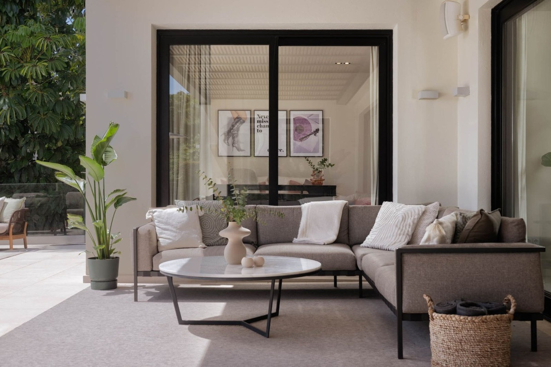 Resale - Villa - Marbella - Nueva Andalucía