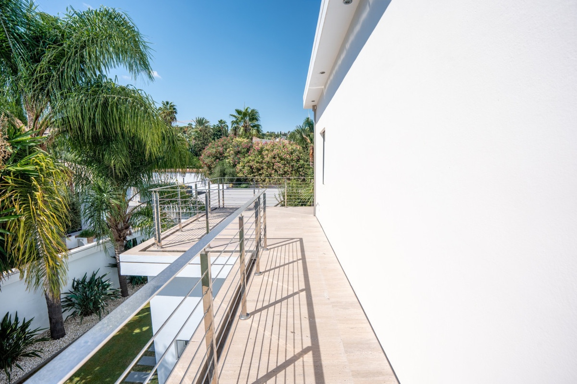 Resale - Villa - Marbella - Nueva Andalucía