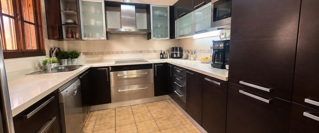 Resale - Villa - Marbella - Nueva Andalucía