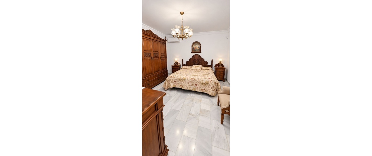 Resale - Villa - Marbella - Nueva Andalucía