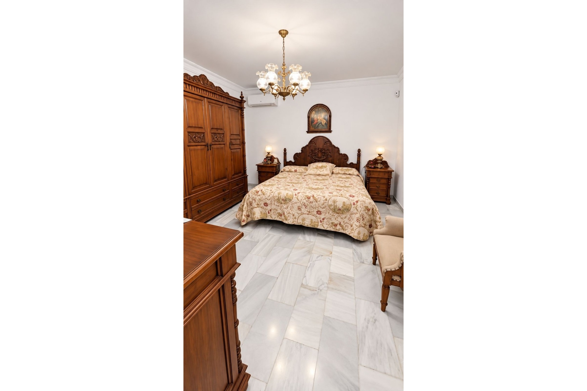Resale - Villa - Marbella - Nueva Andalucía