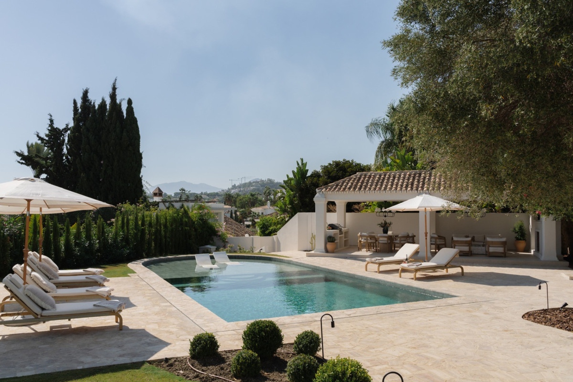 Resale - Villa - Marbella - Nueva Andalucía