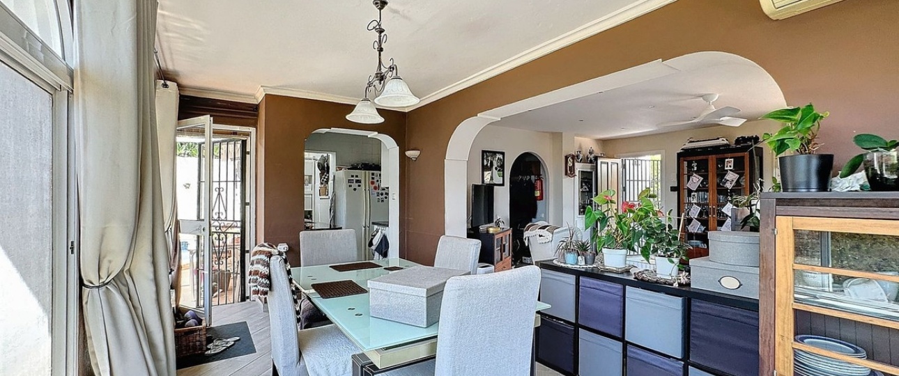 Resale - Villa - Marbella - Nueva Andalucía