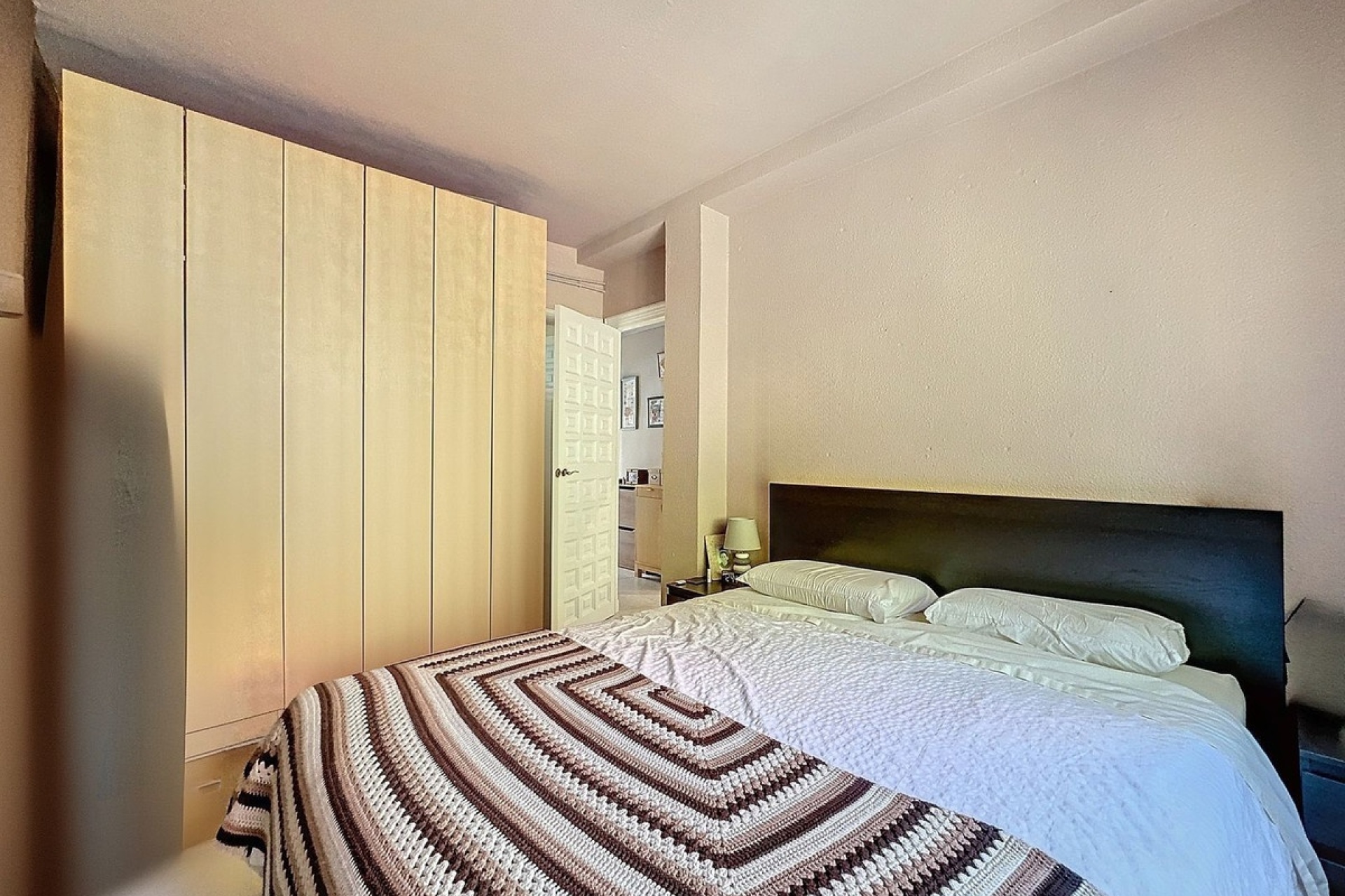 Resale - Villa - Marbella - Nueva Andalucía