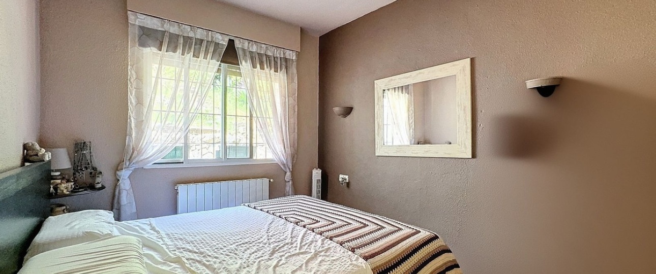 Resale - Villa - Marbella - Nueva Andalucía
