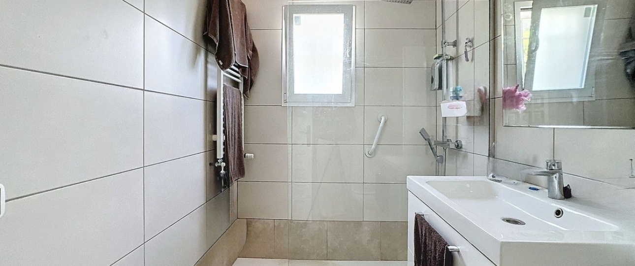 Resale - Villa - Marbella - Nueva Andalucía