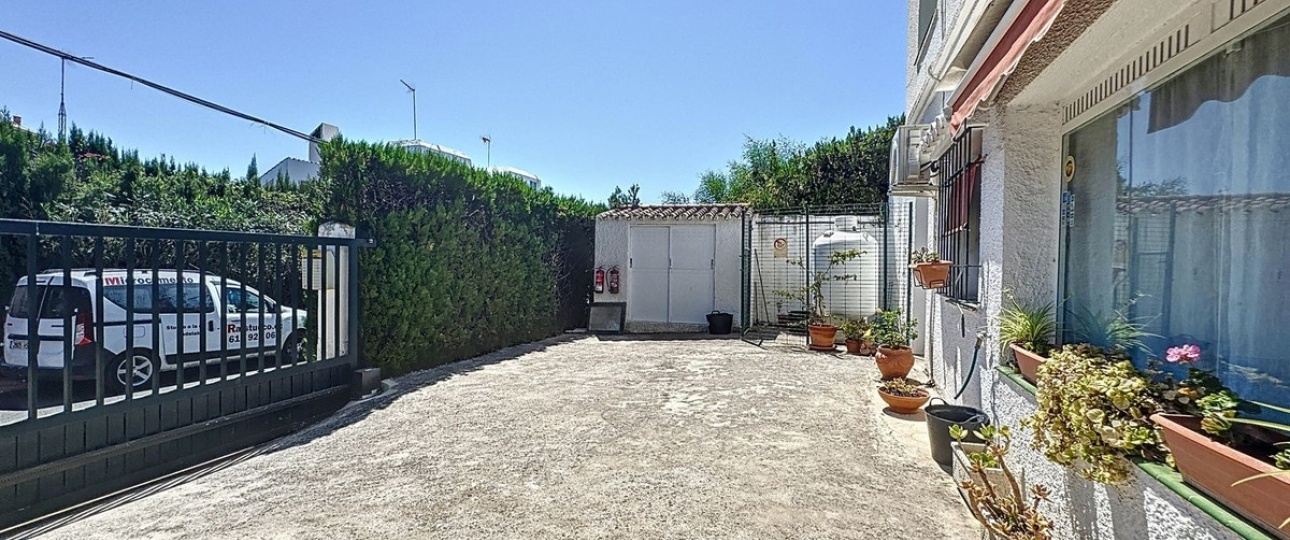 Resale - Villa - Marbella - Nueva Andalucía