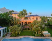 Resale - Villa - Marbella - Nueva Andalucía