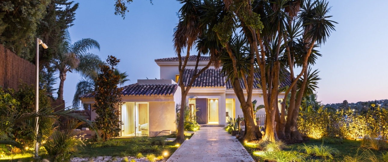 Resale - Villa - Marbella - Nueva Andalucía