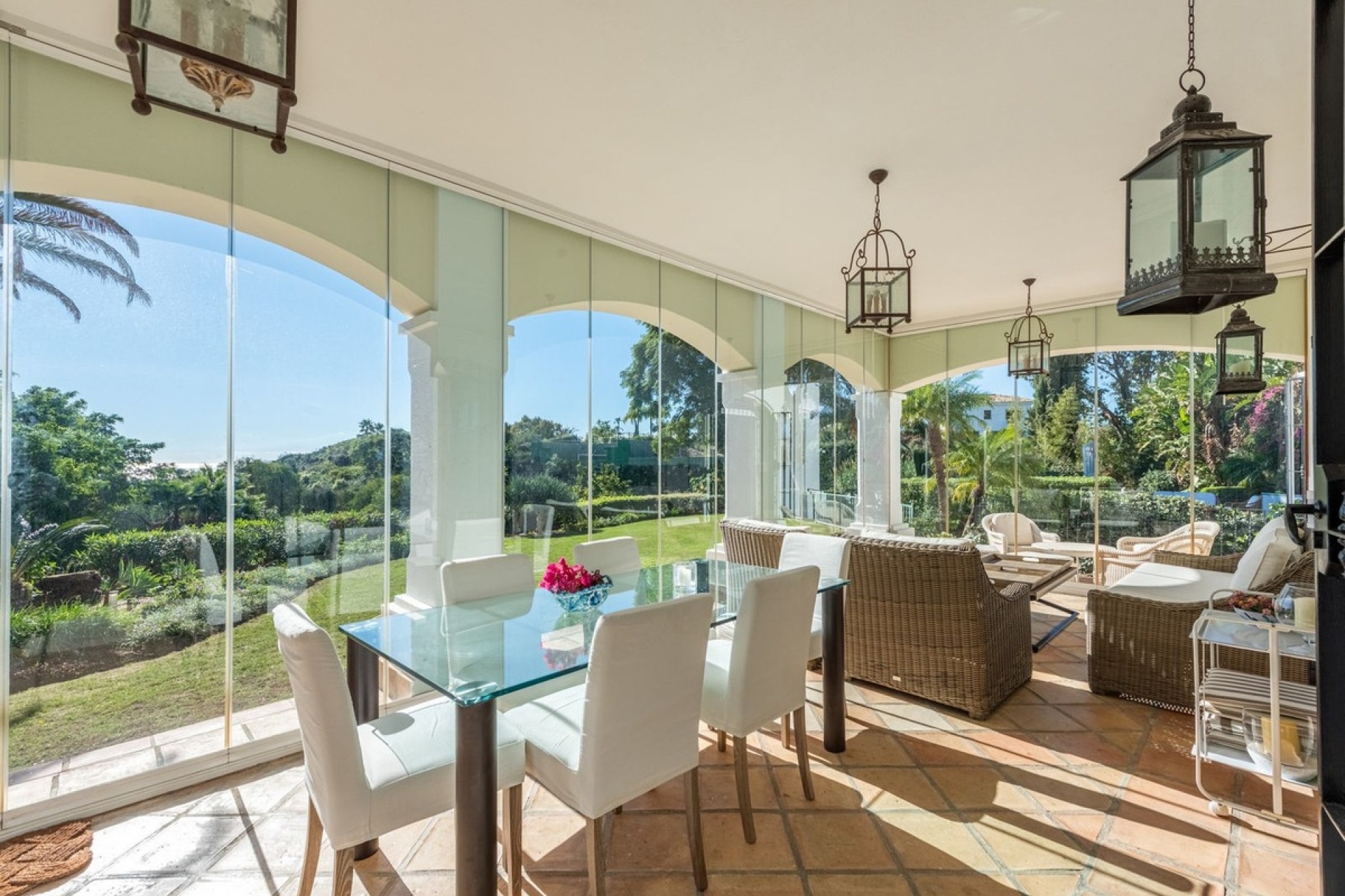 Resale - Villa - Marbella - Nueva Andalucía
