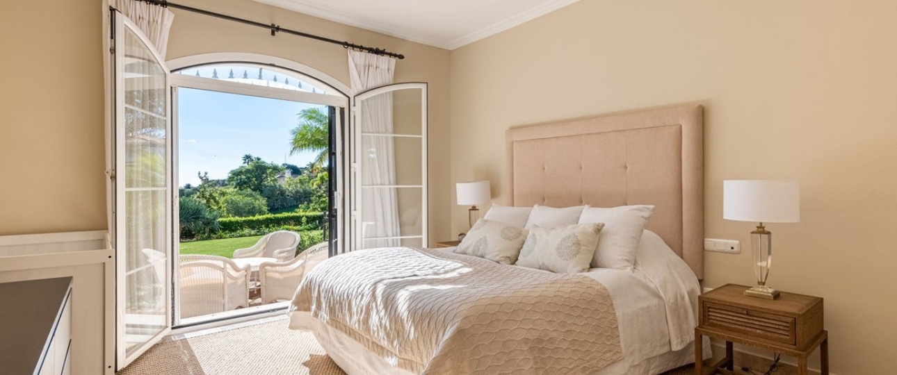 Resale - Villa - Marbella - Nueva Andalucía